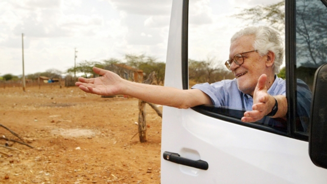 Coutinho in his movie The principles and the ends. Photo by Tuca Vieira