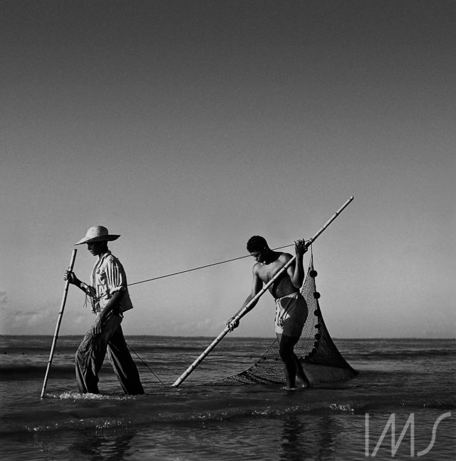 Pescadores - Ilha Mexiana. Chaves, PA, c.1943. Foto de Marcel Gautherot / Acervo IMS