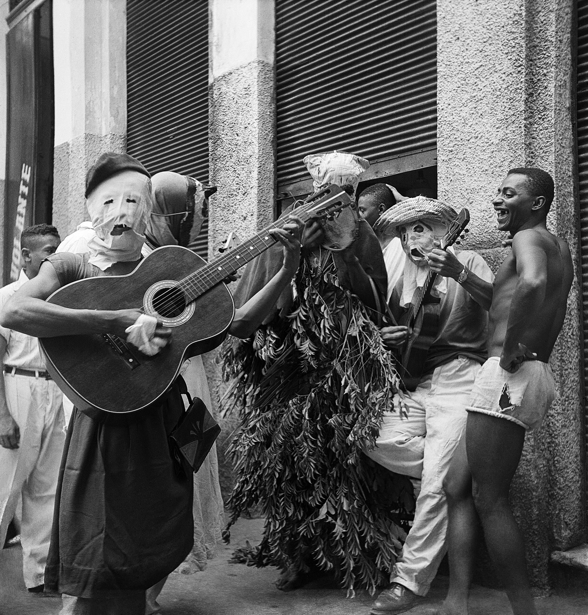 Autoria: Alice Brill Legenda: Salvador, Bahia, 1953  Negativo flexível p&amp;b 6x6 cm