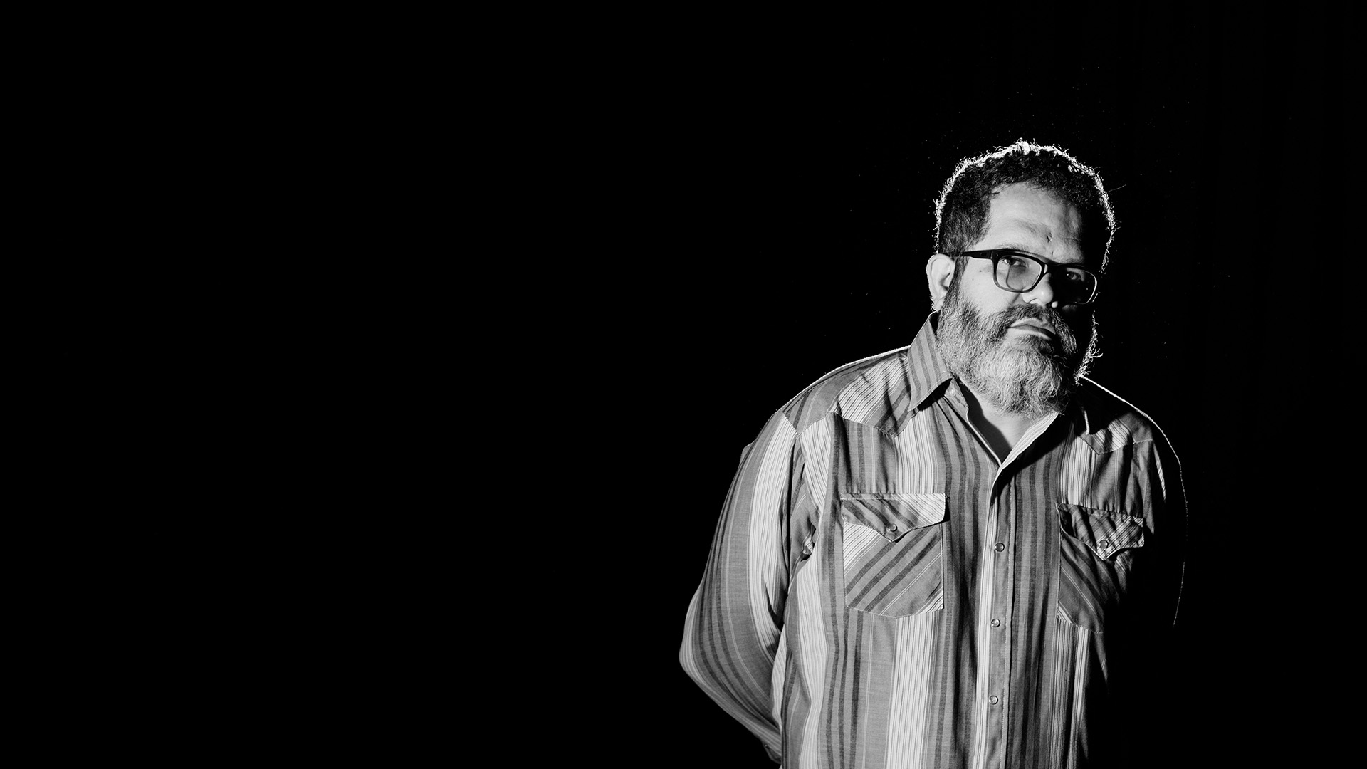 Romulo Fróes. Foto de Luan Cardoso.