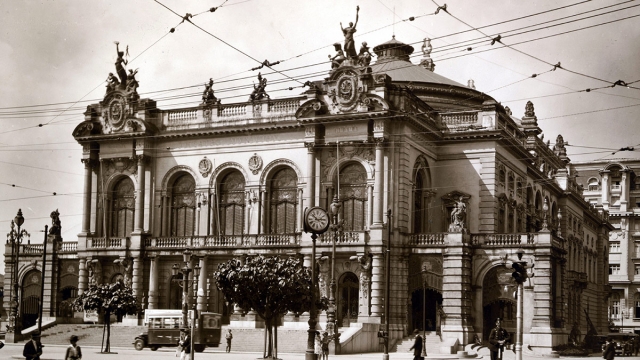 Theatro Municipal de São Paulo, c. 1920. Foto de Theodor Preising. Fotografia, gelatina/prata. Acervo Instituto Moreira Salles