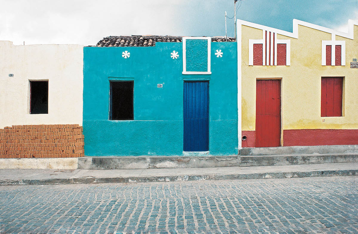 Bezerras 1982 Pernambuco Foto da série Pinturas e platibandas, de Anna Mariani. Acervo IMS