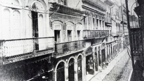 Rua dos Ourives; números do 48 ao 52, Rio de Janeiro, RJ. 1908. Foto de Augusto Malta / Acervo IMS