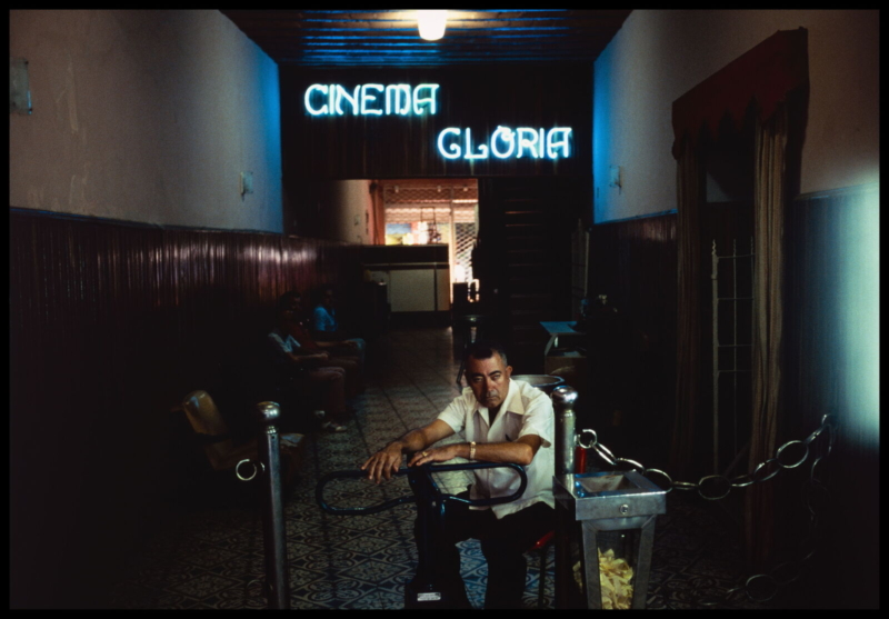 Cinema Glória, 1975. 65 x 93 cm. Coleção Miguel Rio Branco / Acervo IMS 