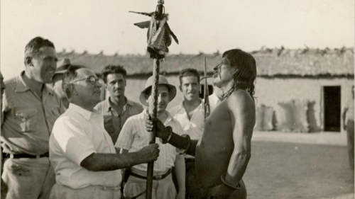 Getúlio Vargas em visita à Aldeia Karajá, na Ilha do Bananal (TO), agosto de 1940. Ilha do Bananal, Tocantins / Acervo Museu da República