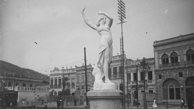 Estátua “Dansarina”, c. 1908. Rio de Janeiro, RJ. Foto de Marc Ferrez / Acervo IMS