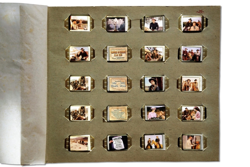 Álbum 6, página 25, Fotogramas de E o sangue semeou a terra (1952), de Anthony Mann, e Entre o crime e a lei (1951), de Ray Nazarro. Obra de Eduardo Solon. Coleção de Arte Contemporânea / Acervo IMS 