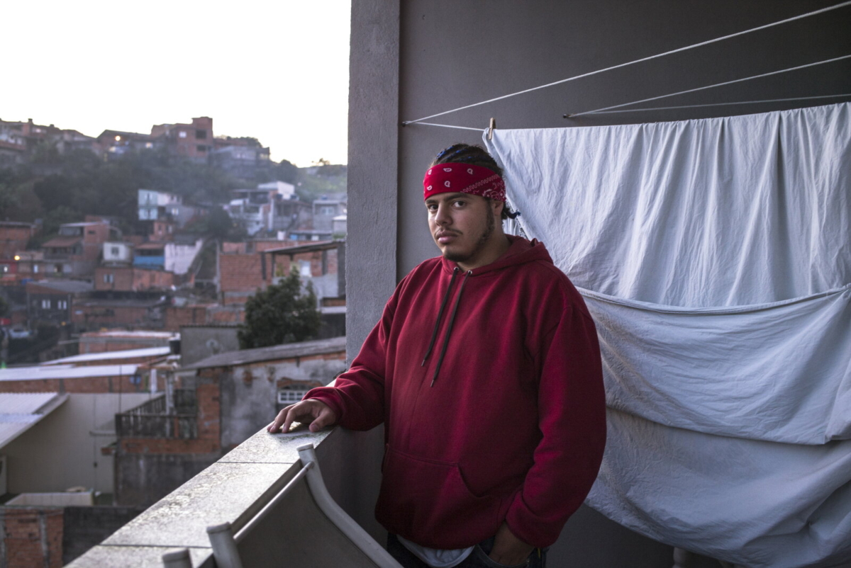 Sem título #7, 2014, da série Offside Brazil. 30 x 42 cm. Foto de André Vieira. Coleção de Arte Contemporânea / Acervo IMS 