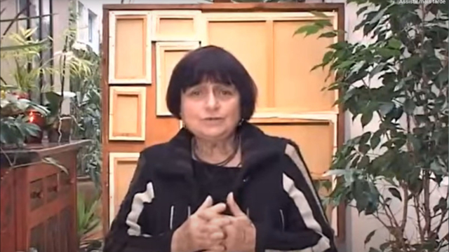 Agnès Varda em cena de vídeo da série Une minute pour une image