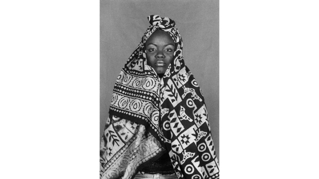 Salvador, BA, 1998. Foto de L&aacute;zaro Roberto (Salvador, BA, 1958 &ndash; Vive em Salvador, BA) / Zumv&iacute; Arquivo Afro Fotogr&aacute;fico.